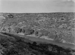 Hauasch-Tal : Blick auf das Hauasch-Tal, im Hochland von Abessinien, durch das sich ein Fluss schlängelt