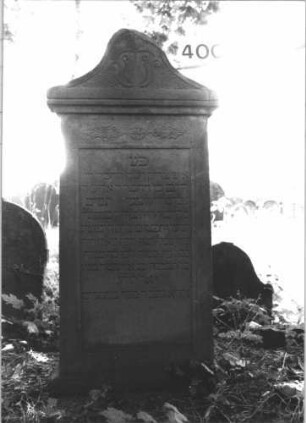 Grabstein 400