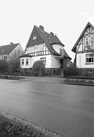 Wohnhaus; Kaufungen, Leipziger Straße 414