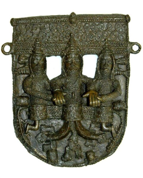 Relief slab: Oba with two companions (triad depiction)