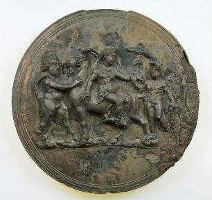 Griechischer Klappspiegel mit Aphrodite auf dem Bock; davor Pan anhaltend; hinten Eros (die ganze Gruppe ein Relief mit ausgeschnittenem Hintergrunde)