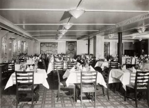 Passagierschiff "New York" : Passagierschiff "New York" der Hamburg-Amerika Linie (HAL). Speisesaal II. Klasse (Ausstattung Deutsche Werkstätten AG Hellerau)