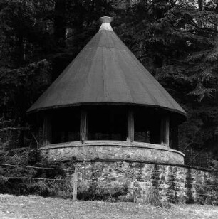Jagdhaus mit Remise; Meißner, Vor dem Liesenholz, Im Teiche 3