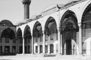 Istanbul, Yeni Cami (Neue Moschee), Vorhof