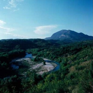 Epirus. Flusstal des Thyanis in den Bergen von Igumenitsa