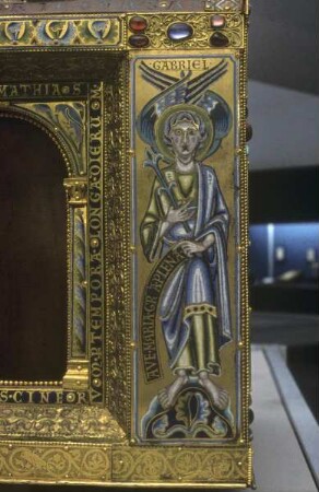 Schrein des heiligen Maurinus — 2. Längsseite (südlich) — Eckpfosten: Erzengel Gabriel