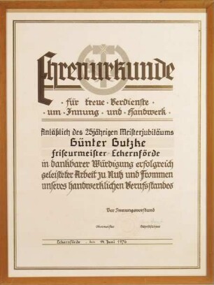EHRENURKUNDE FÜR GÜNTER GUTZKE ZUM 25.MEISTERJUBILÄUM