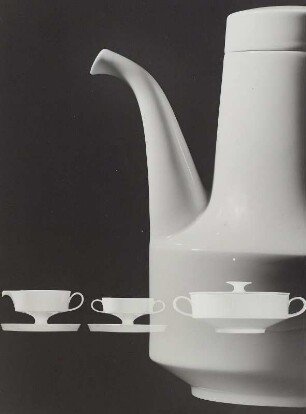 Kaffee- und Tafelgeschirr „Composition"