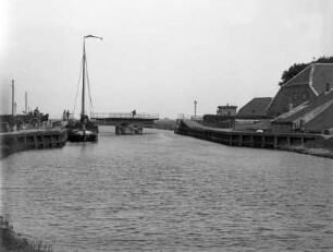 Alte Drehbrücke in Emden-Wolthusen