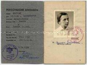 Dienstbuch des Deutschen Roten Kreuzes - Personenkonvolut