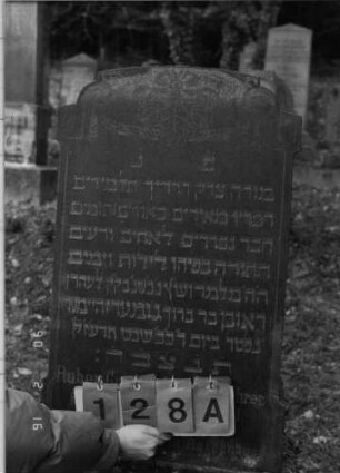 Grabstein 128A