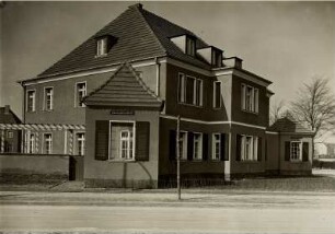 Das neue Berlin - Siedlung Tempelhof Baumeister Fr. Bräuning (erbaut 1926): Torhaus