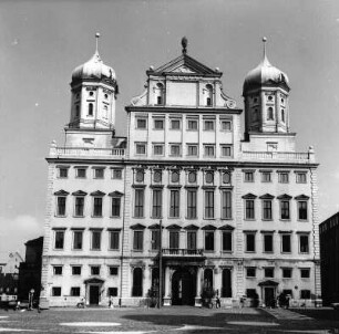 Augsburg. Rathaus (1615-1620; E. Holl). Haupteingangsfront