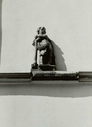 Gesimsdfigur eines Putto