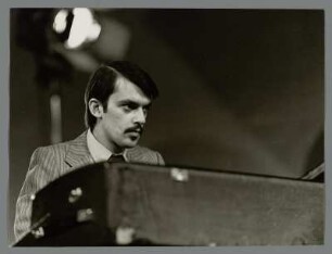 Nikolai Panow : Portrait des Pianisten Nikolai Panow im Kulturpalast beim Jazz Jamboree Warschau 1980