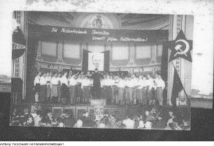 Dresden, Auftritt einer Volkstanzgruppe, Sommer- und Herbstkonzert des Sächsischen Bergsteigerchors "Kurt Schlosser" Dresden / Reproduktionen von Kurt Schlosser, 1960-1961