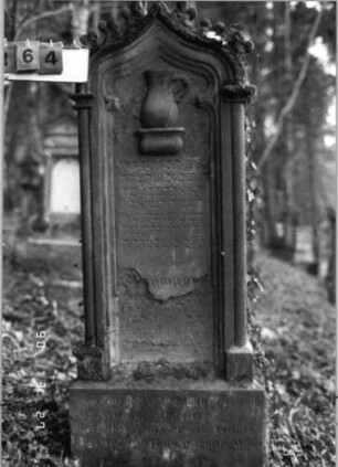 Grabstein 164 (neu: 694)