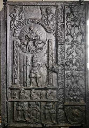 Ofenplatte mit Zwischenplatten, Madonna, Landsknechte