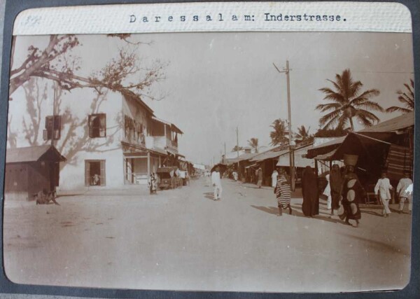 Dar es Salaam : Rue des Indiens