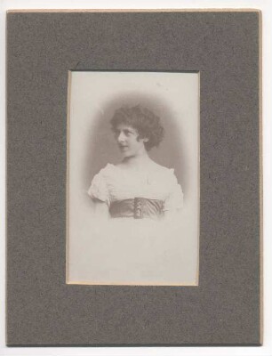 Lilli Behrens als Braut