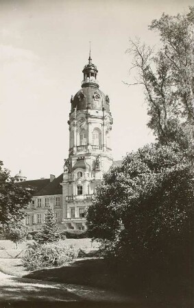 Neustrelitz. Ehemaliges Residenzschloss. Schlossturm, vom Park aus gesehen