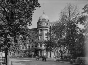 Dresden, Eckhaus an der Bürgerwiese, Ecke Zinzendorfstraße 2