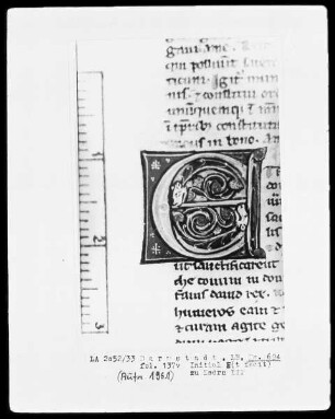 Biblia sacra mit einem altlateinischen Judith-Text — Initiale E(t fecit), Folio 137verso