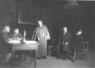 Der lebende Leichnam. Schauspiel nach Leo Tolstoi. Staatsschauspiel Dresden, vermutlich Spielzeit 1922/1923 : Szenenbild