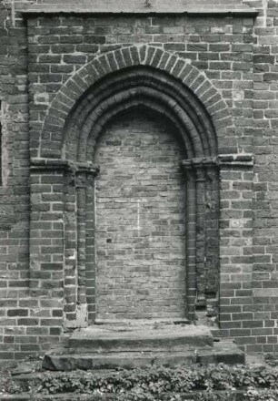 Rathenow. Stadtkirche St. Maria und Andreas. Portal an der Nordseite (13.Jahrhundert)