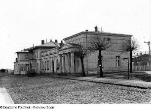 Empfangsgebäude : Bad Doberan Bahnhof, Empfangsgebäude