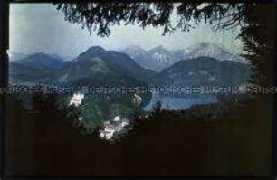 Blick auf Schloss Hohenschwangau und den Albsee