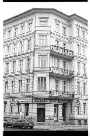 Kleinbildnegativ: Gneisenaustr. 30, 1984