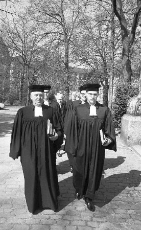 Ordination des Pfarrkandidaten Traugott Wettach an der Christuskirche.