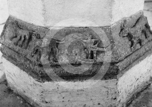 Pfeiler in der Kirche Karmel