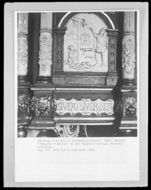 Relief in der Kanzelbrüstung: Eherne Schlange