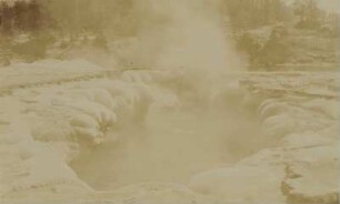 Yellowstone: Upper Geyser Basin - Oblong Geyser : crater: 30 x 50 feet in sige