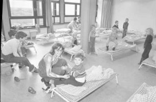 Albgrün-Kindergarten mit Kindertagesstätte der Gemeinde St. Josef Grünwinkel in der Zeppelinstraße