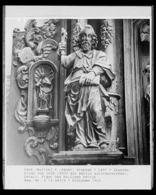 Altar, Figur des heiligen Petrus