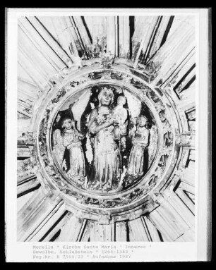 Madonna mit Engeln