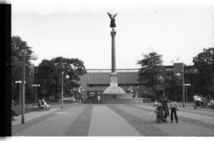 Kleinbildnegativ: Mehringplatz, 1982