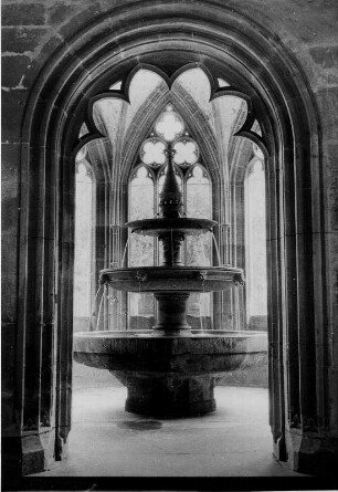 Maulbronn. Klosterbrunnen im Brunnenhaus der ehemaligen Zisterzienserabtei Maulbronn