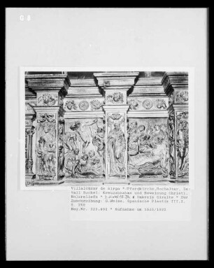 Hochaltar, Detail, Sockelgeschoss: Kreuzabnahme und Beweinung Christi
