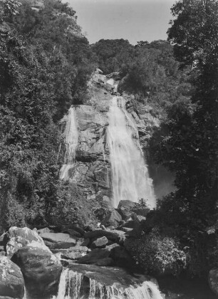 Wasserfall : Wasserfall in den Uluguru-Bergen