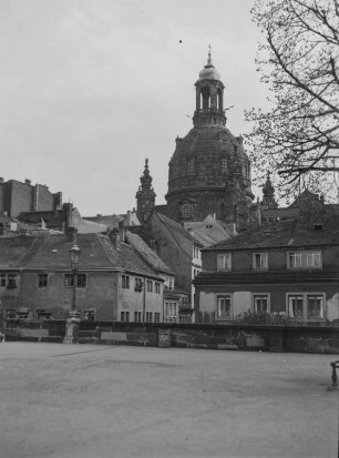 Dresden-Altstadt. Blick von der Brühlschen Terrasse zur Frauenkirche