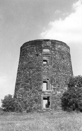 Dresden-Reitzendorf. Ruinöse Holländermühle