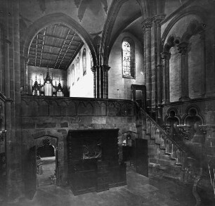 Gelnhausen, Marienkirche, Nordwand des Chors, Nordquerhaus