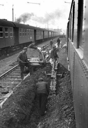 Stuttgart Hbf. Abstellbahnhof Verlegen Kabel Bautrupp Stw5 Bremssandbehälter Wasserkran