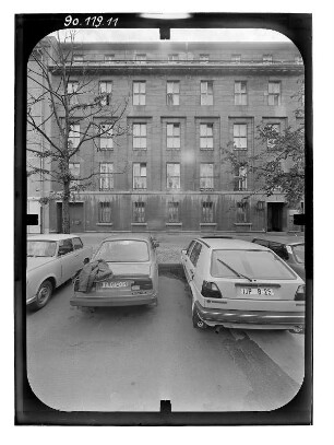 Berlin-Mitte, Otto-Nuschke-Straße (Jägerstraße) 22/23. Akademie der Wissenschaften. Hofansicht