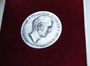 Stolze-Gedenkmünze : Sammlung Beinhorn. Stolze-Gedenkmünze. Silber; Durchmesser 40 mm, Gewicht 22,2 g (nach 1950). Dresden: SLUB R c 0069