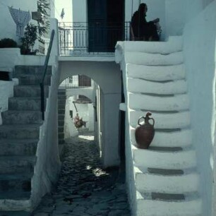 Skyros, Gasse
